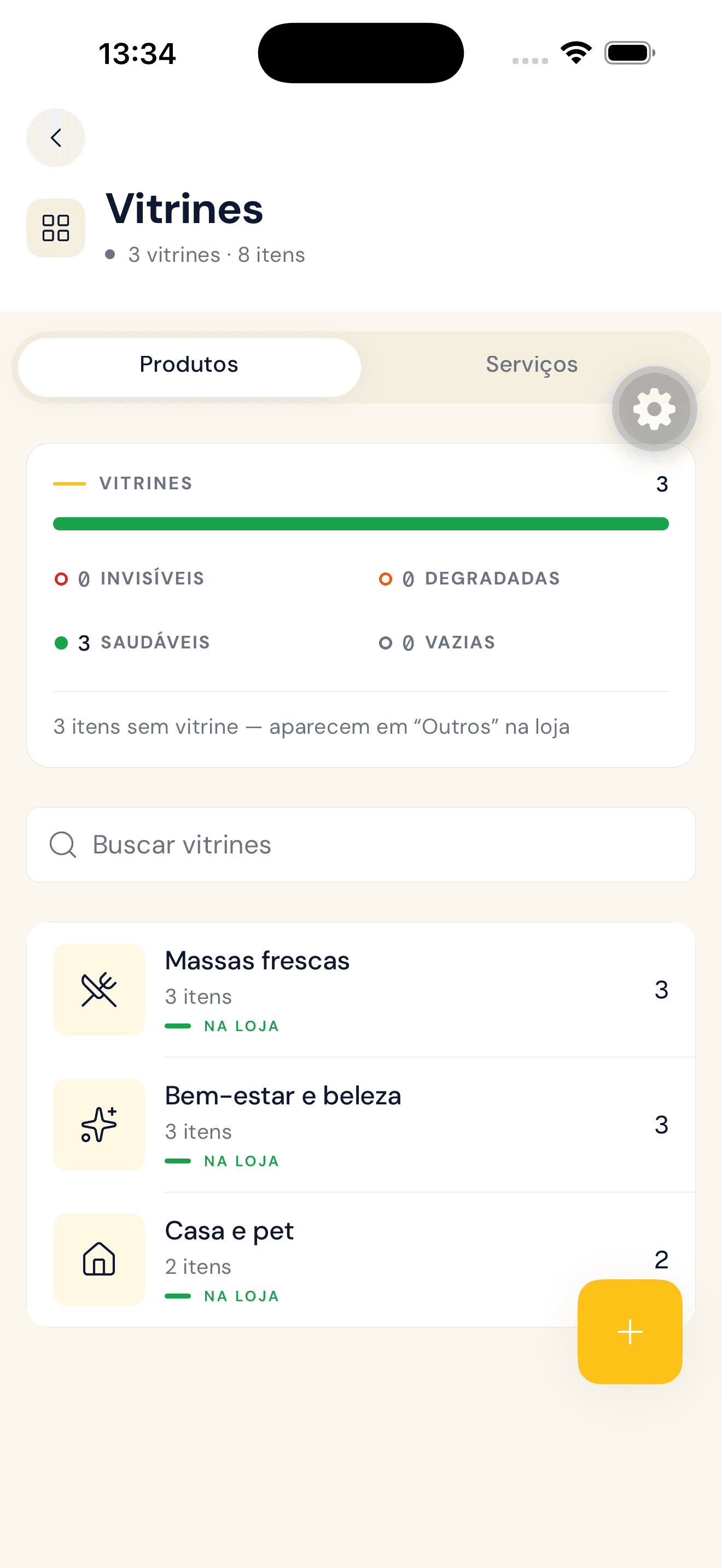 Vitrines no app da loja: três coleções nomeadas pela própria loja