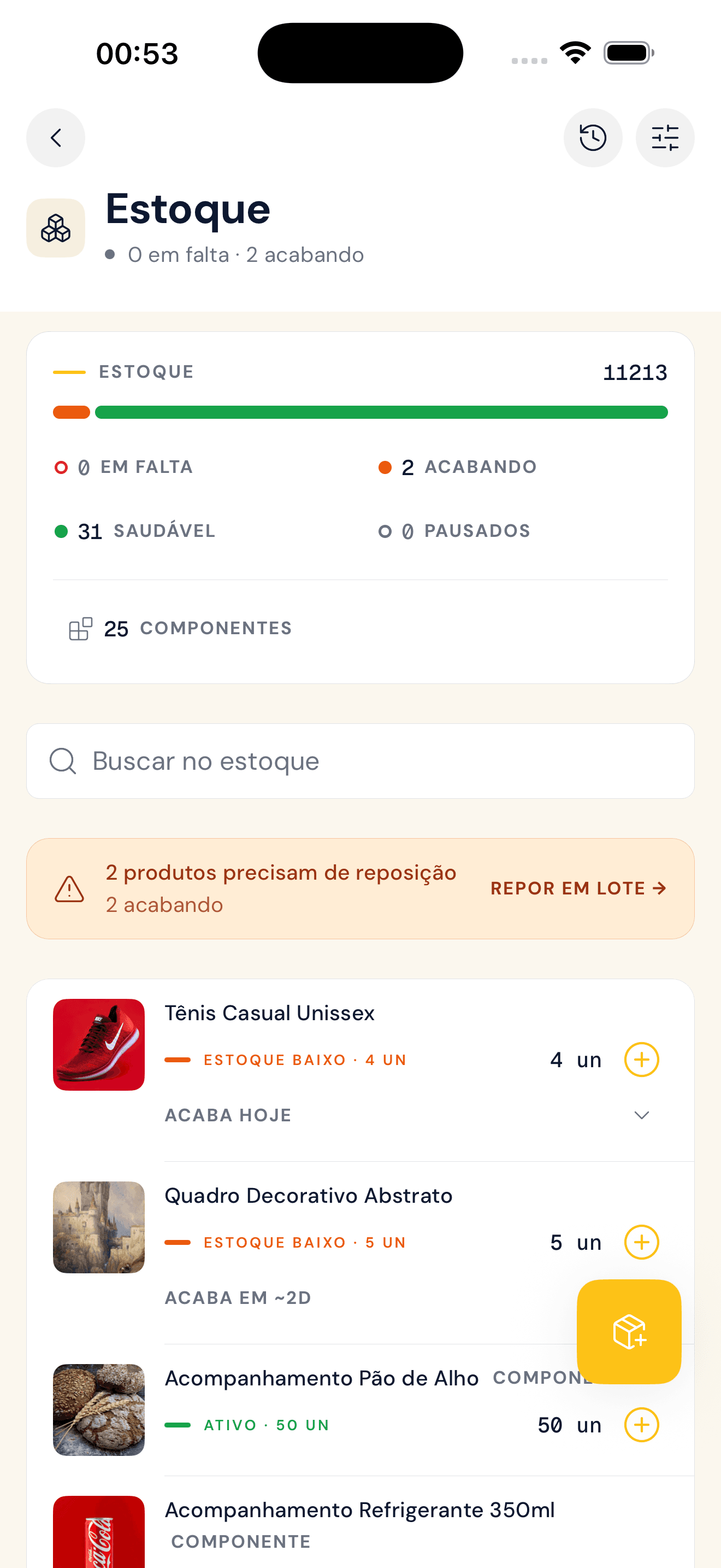 Estoque no app da loja: 2 produtos precisam de reposição, um acaba hoje, com botão de repor em lote