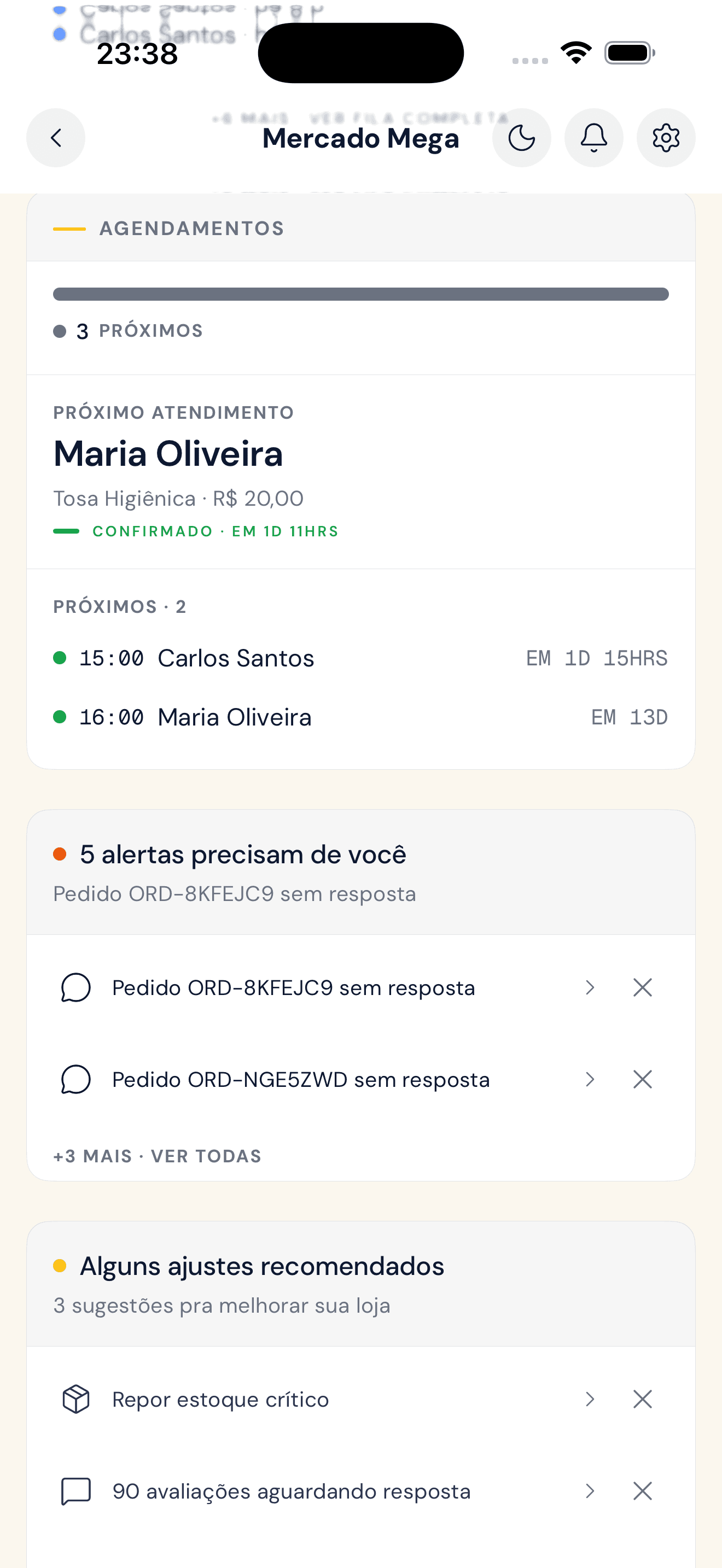Alertas do painel: 5 pendências listadas com toque pra resolver e ajustes recomendados